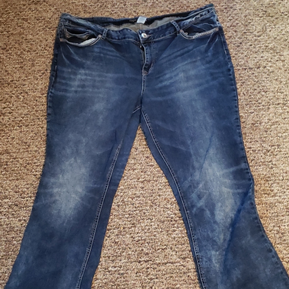 Maurices jeans